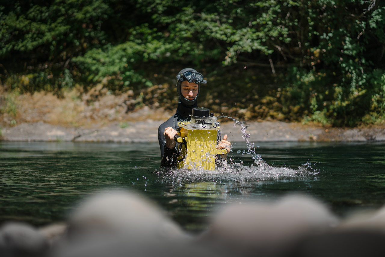 Our Land - Traversing Oregon - Zangs Films - BTS - Underwater RED Housing - Octave Zangs